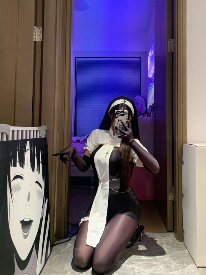 Ảnh gái xinh sexy chụp trước gương