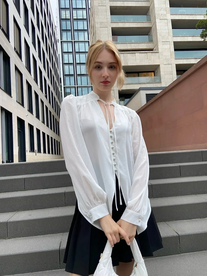 Gái Đức xinh mặc đồ street style
