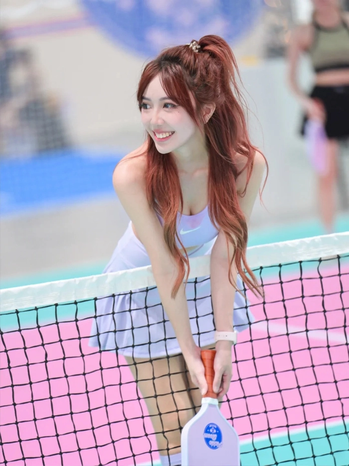 Gái xinh pickleball mặc đồ thể thao sexy