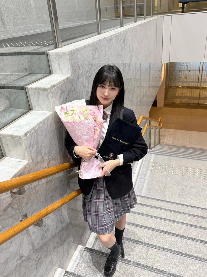 Hình gái xinh cosplay nữ sinh nhẹ nhàng