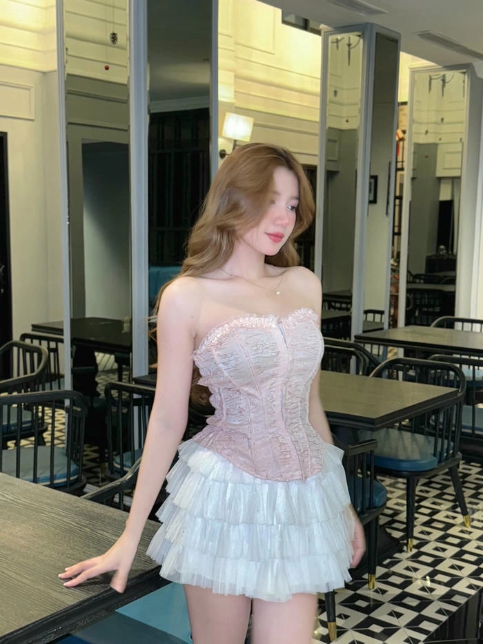 Hình nền điện thoại gái xinh cute