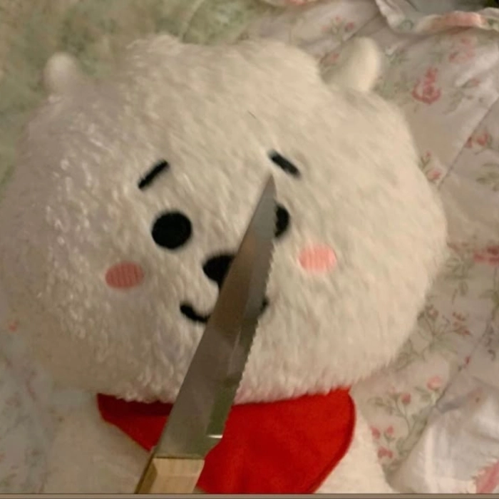 Meme chó cầm dao mà vẫn cute