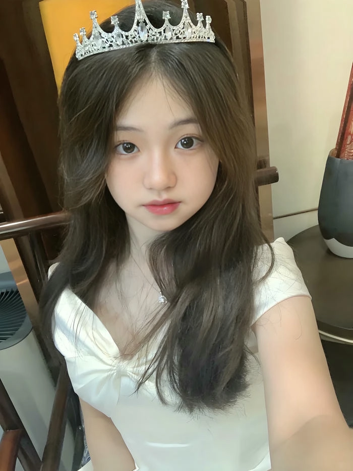ảnh gái 18 tuổi cute