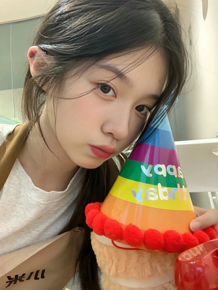ảnh gái xinh 18 tuổi