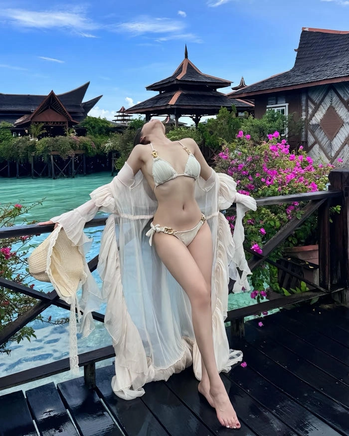 ảnh gái xinh chụp dáng kh lộ mặt