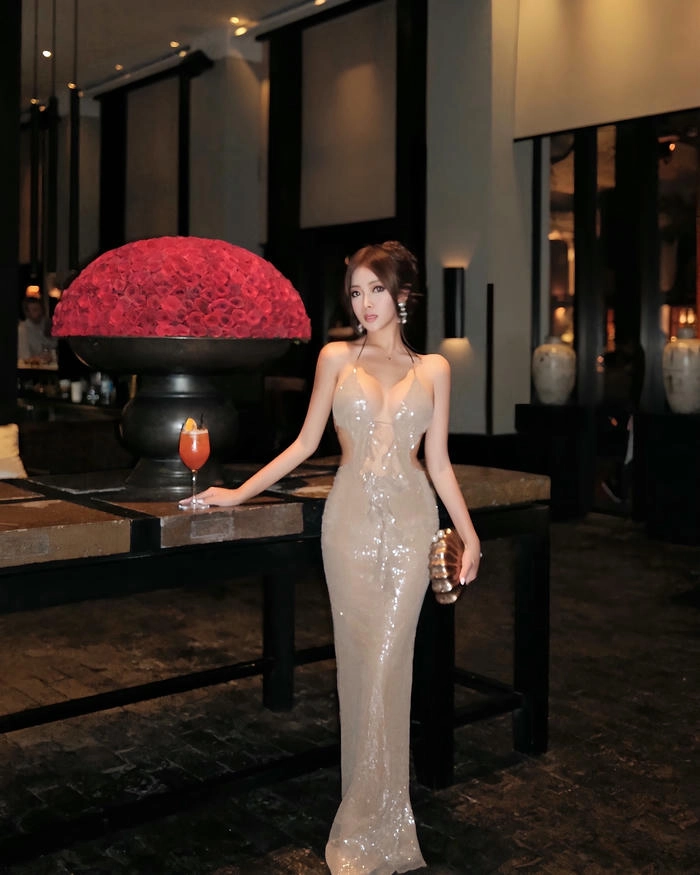ảnh gái xinh chụp dáng