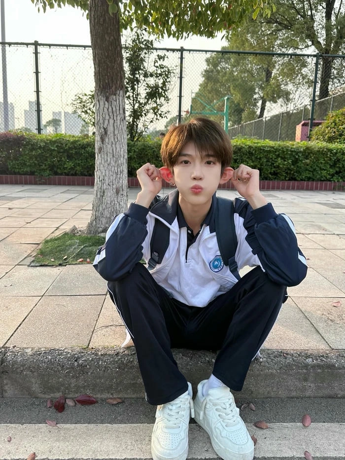 ảnh học sinh nam cute