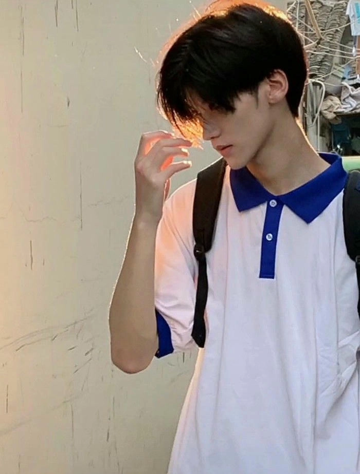 ảnh nam học sinh