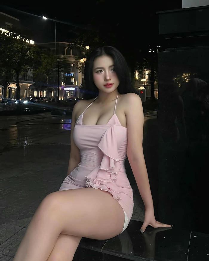 hình gái xinh chụp dáng ngồi