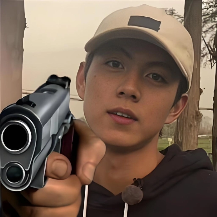 meme cầm súng bắn cute