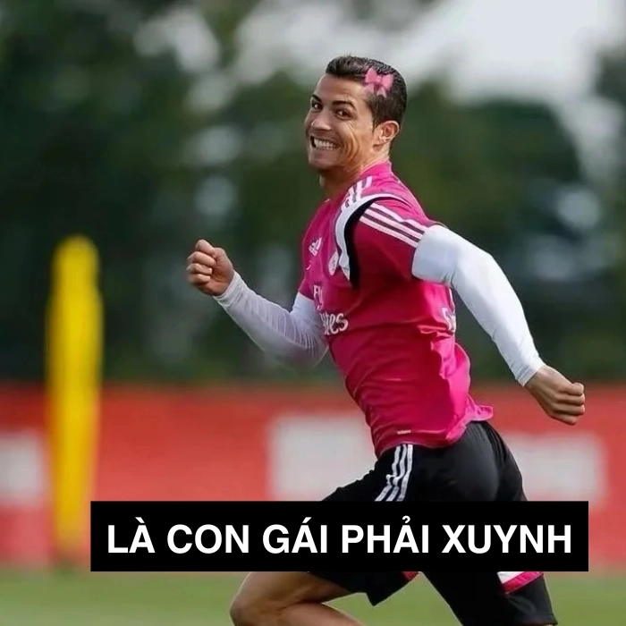 ronaldo meme là con gái phải xinh
