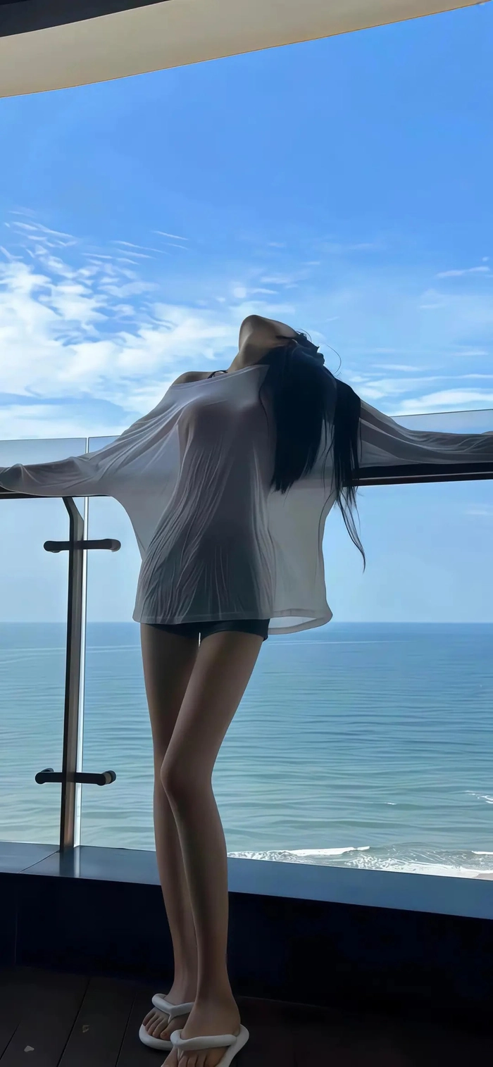 Ảnh gái xinh ăn mặc hở hang cuốn hút