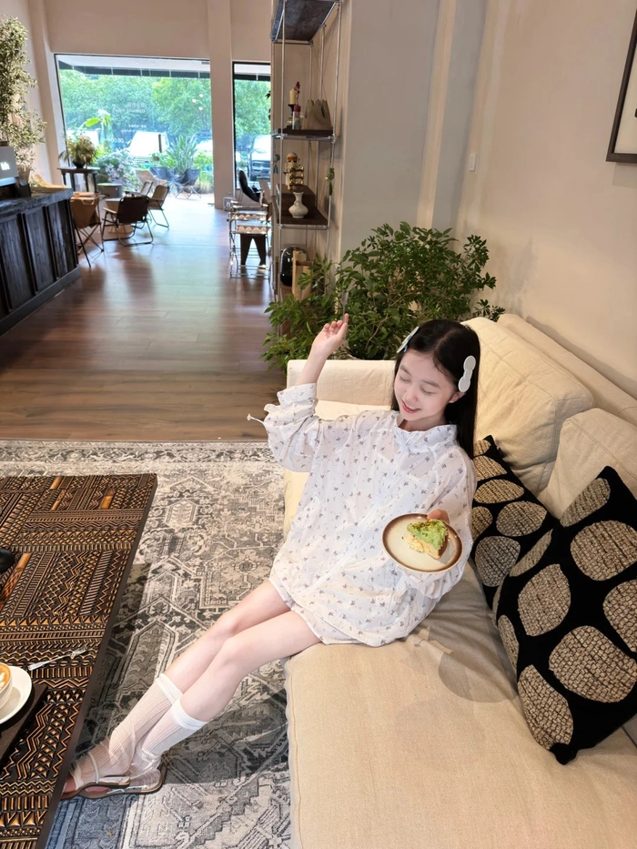 Ảnh gái xinh che mặt dễ thương