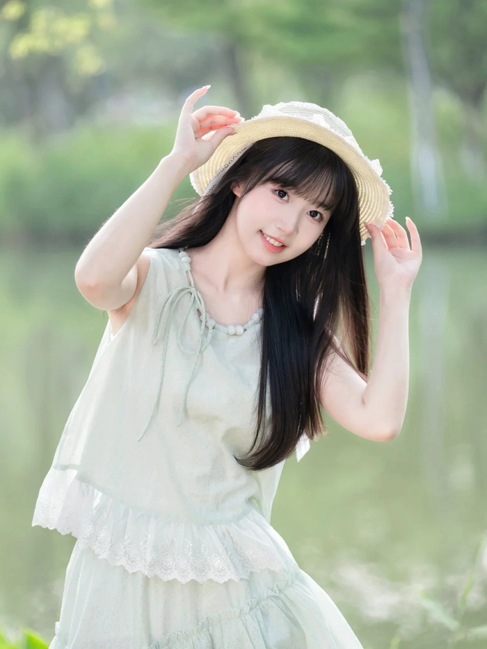 Ảnh gái xinh cười tươi gợi cảm