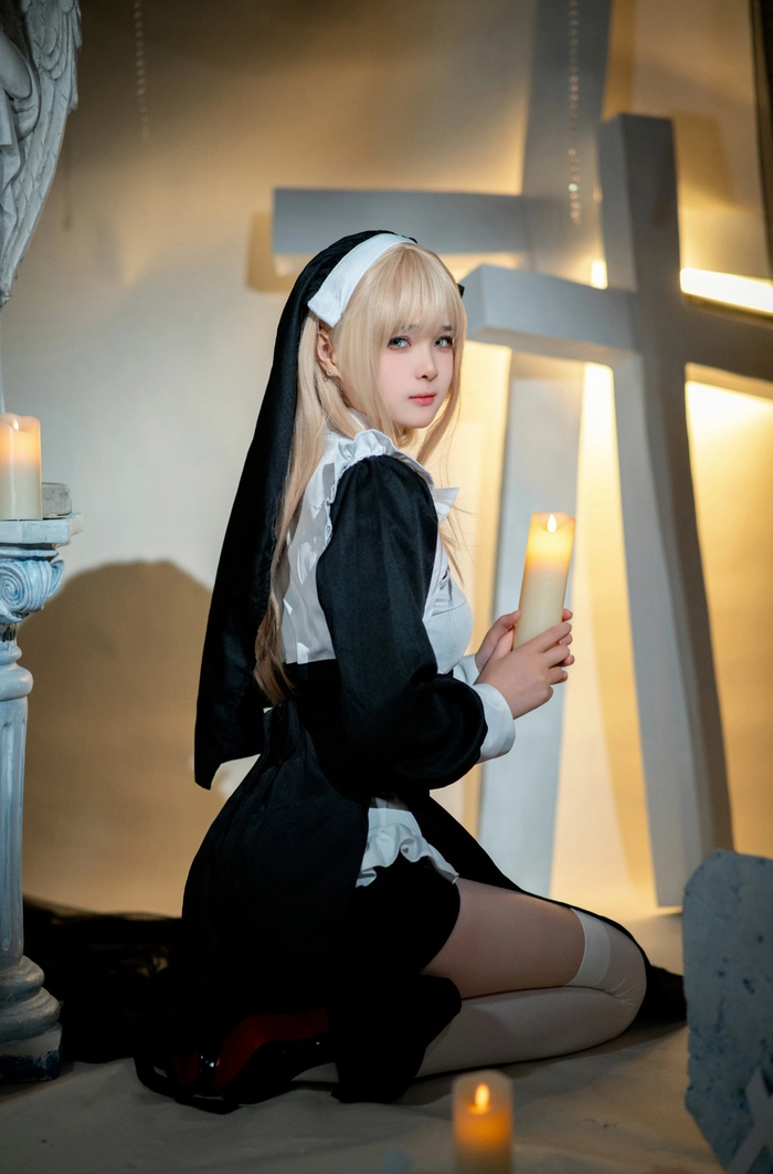 Cosplay sơ nữ anime quyến rũ
