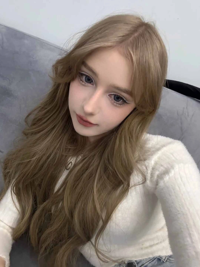 Gái Nga đẹp tự nhiên