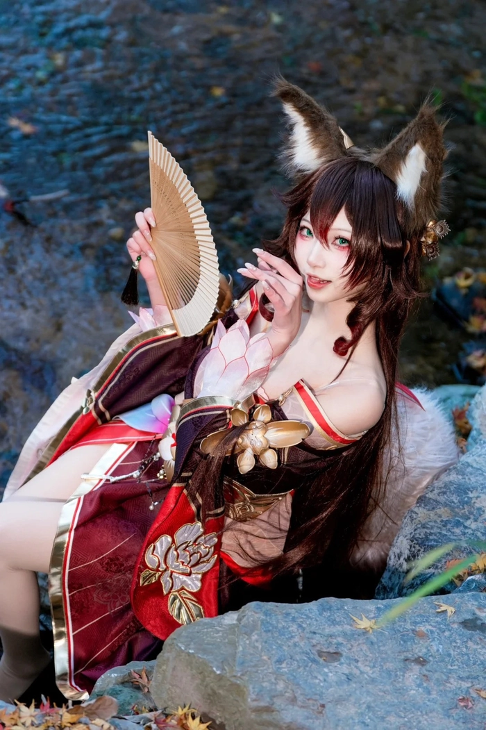 Gái đẹp cosplay cáo