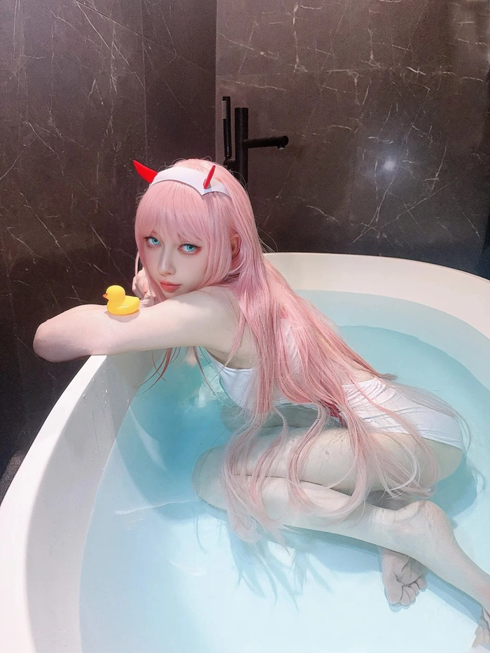Gái đẹp cosplay thiếu vải nóng bỏng