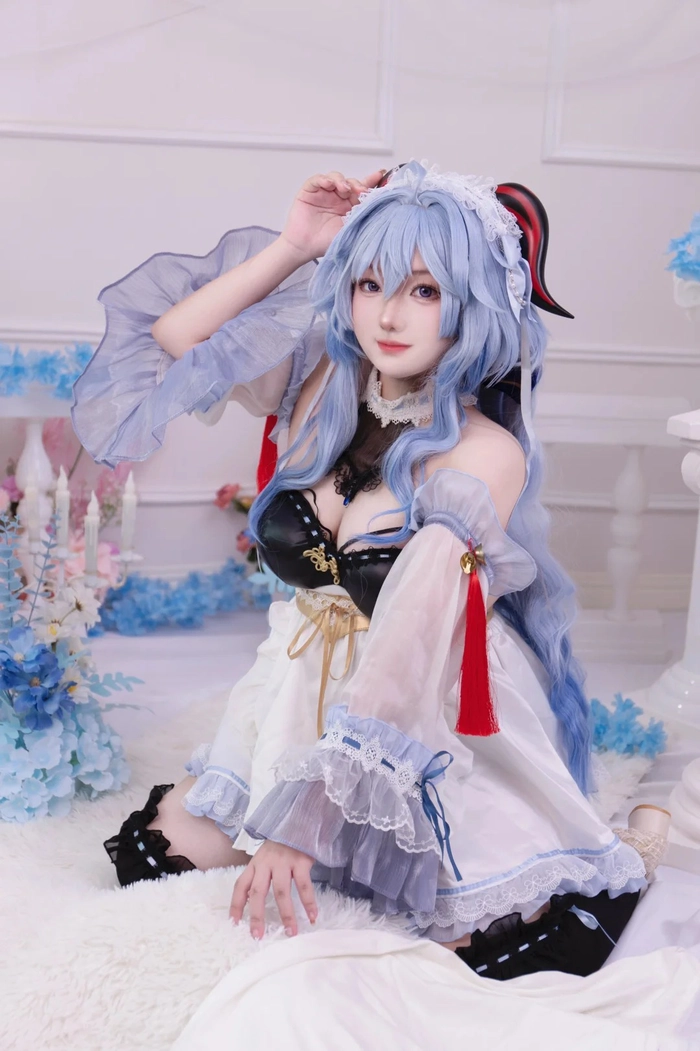 Gái xinh cosplay bổ mắt sexy