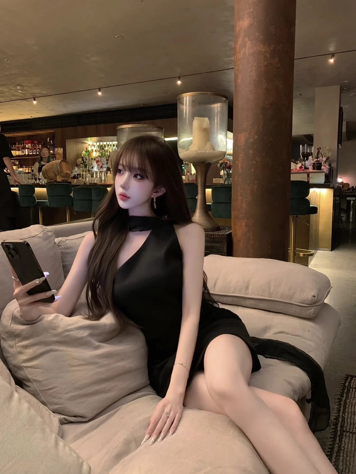 Gái xinh dâm múp nóng bỏng mắt