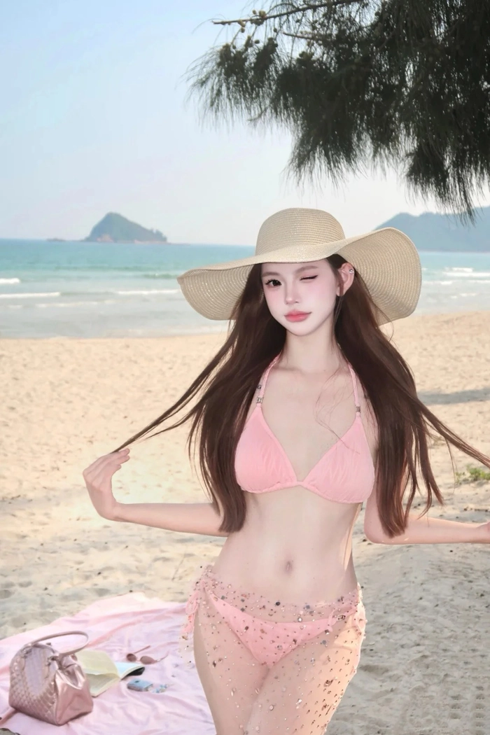 Gái xinh vitamin mặc bikini quyến rũ