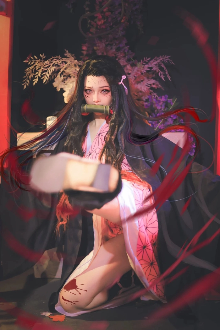 Hình cosplay Thanh Gươm Diệt Quỷ sexy