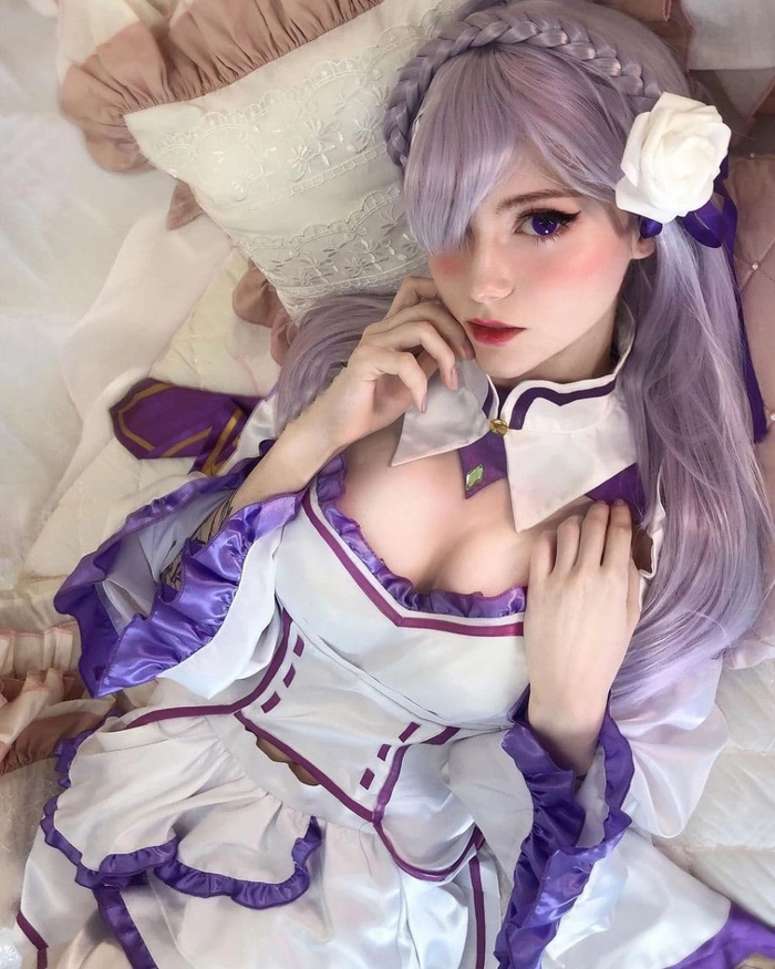 Hình gái xinh cosplay anime gợi cảm