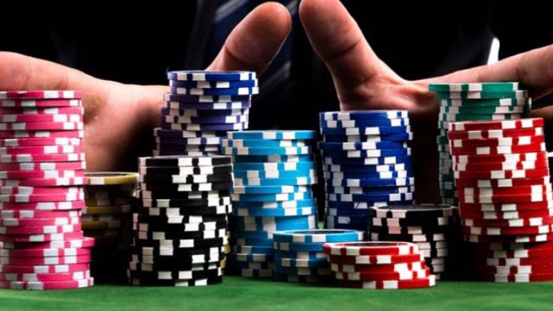 Sự khác biệt giữa Poker Tournament và Cash game