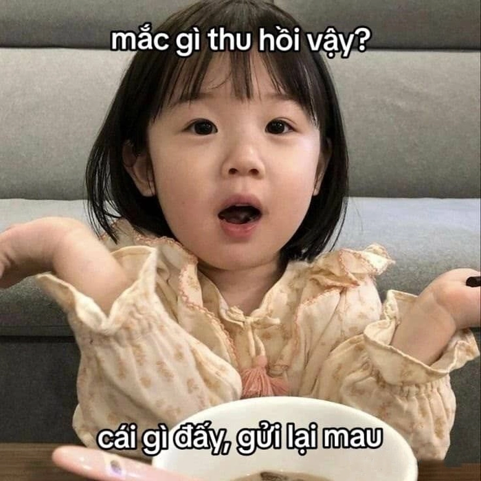 Ảnh chế meme em bé cute cười tít mắt