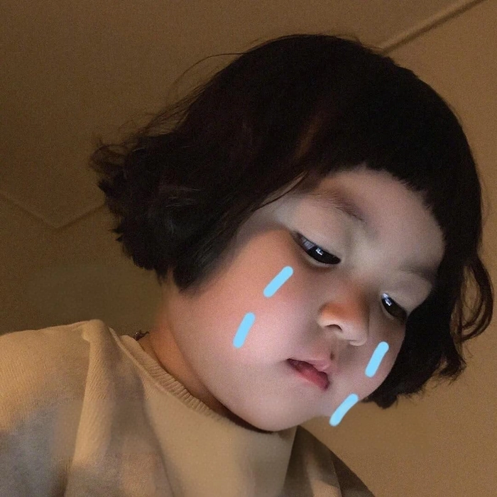 Hình ảnh meme em bé dễ thương cười ngộ nghĩnh