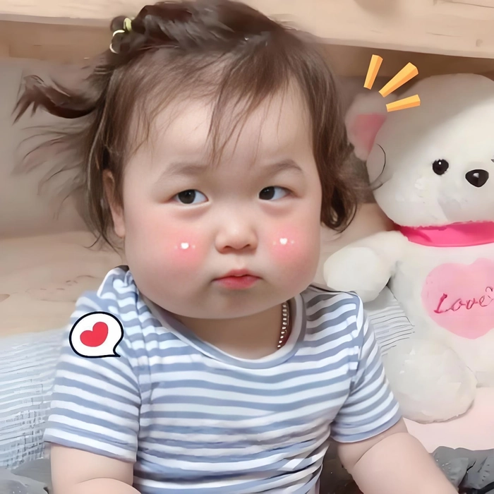 Meme em bé cute đáng yêu vô đối