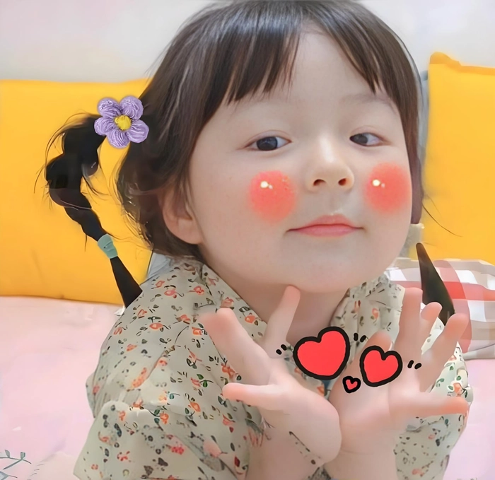 Meme em bé dễ thương cực hài hước